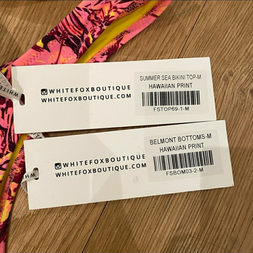 White Fox Boutique Summer Sea Bikini Top & Belmont Bottoms Hawaiian Print size M - Picture 6 of 8